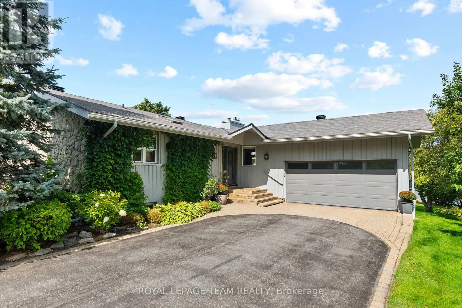 5409 RIVERSIDE CRESCENT