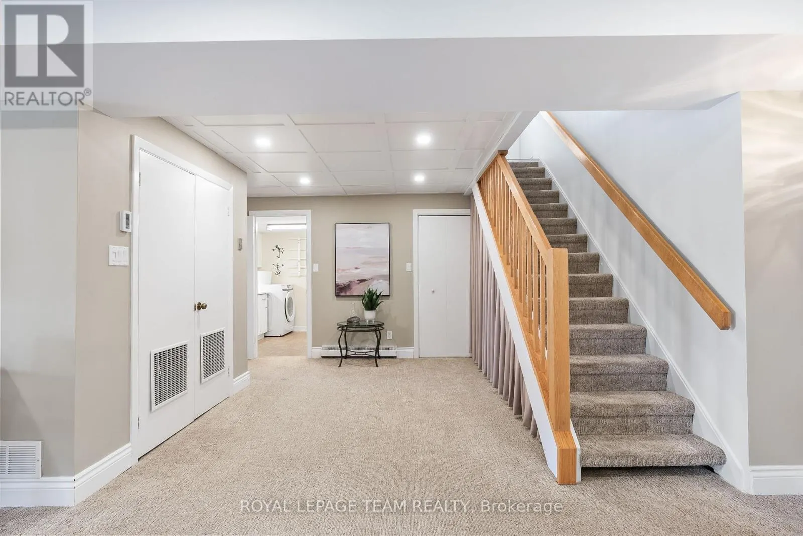 5409 RIVERSIDE CRESCENT