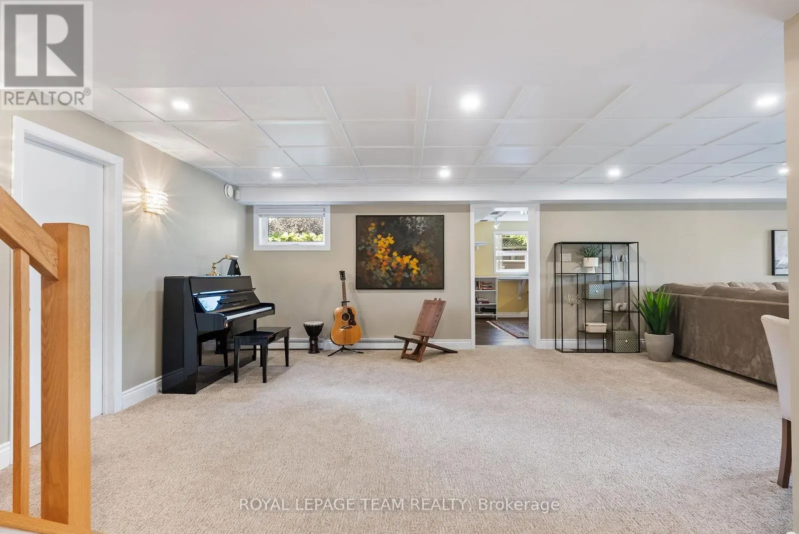 5409 RIVERSIDE CRESCENT