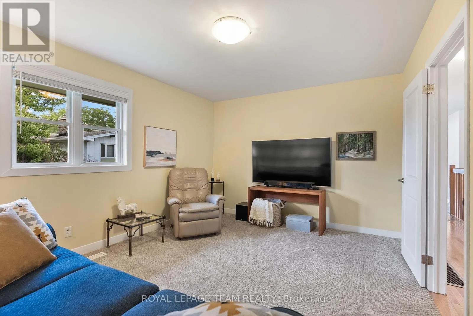 5409 RIVERSIDE CRESCENT