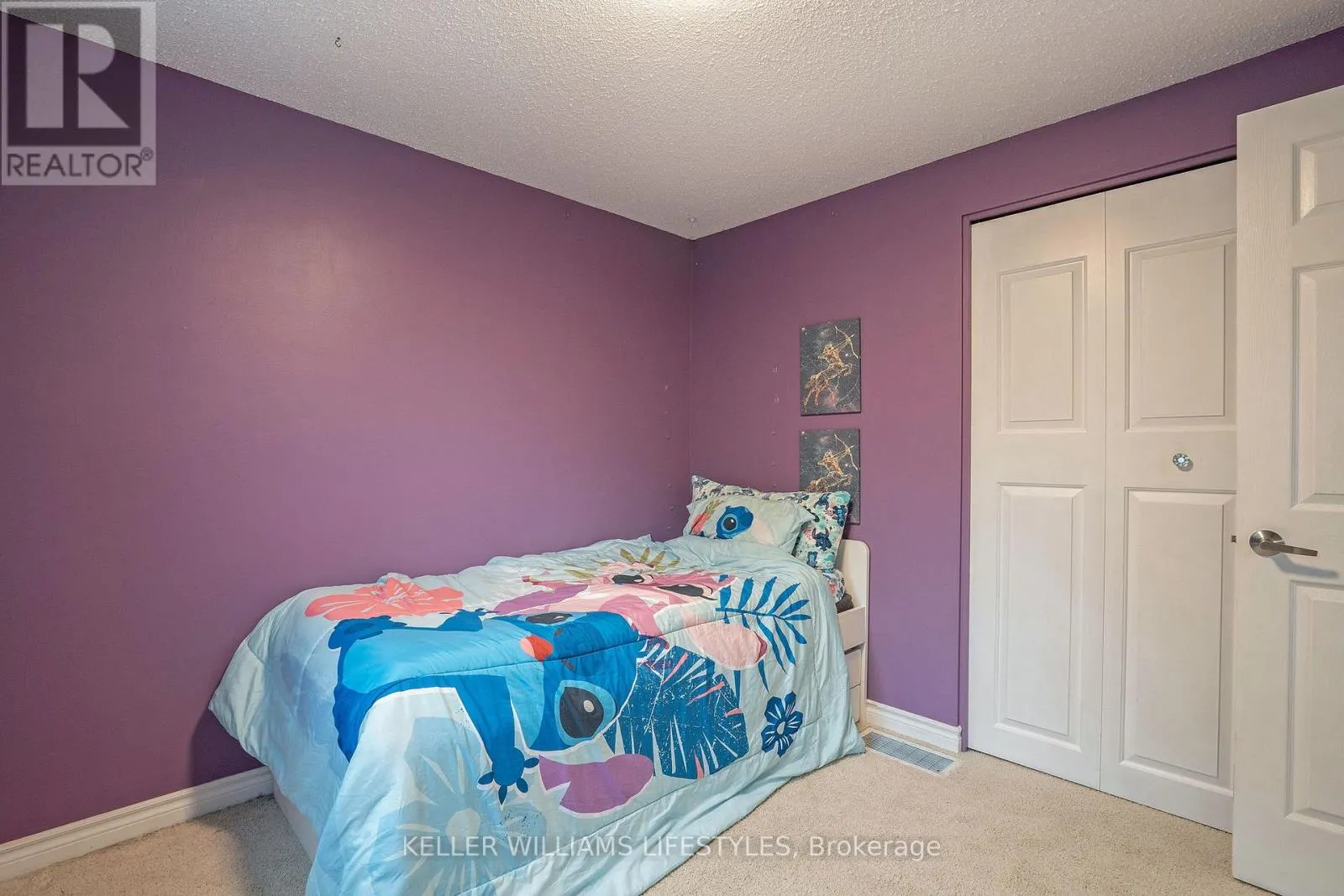 21 BEECHBANK CRESCENT