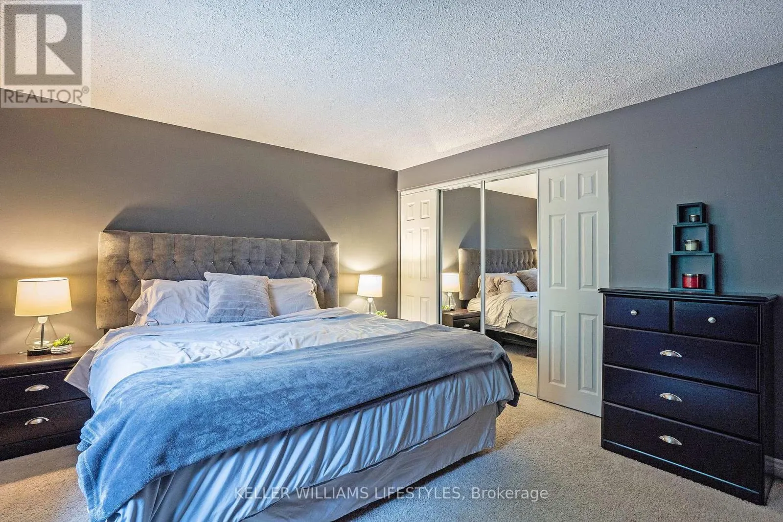 21 BEECHBANK CRESCENT