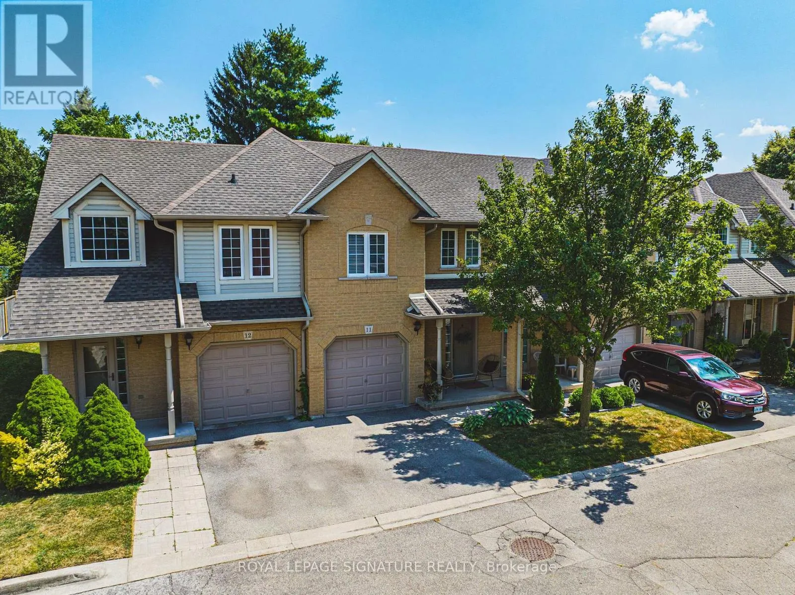 11 - 819 UPPER PARADISE ROAD