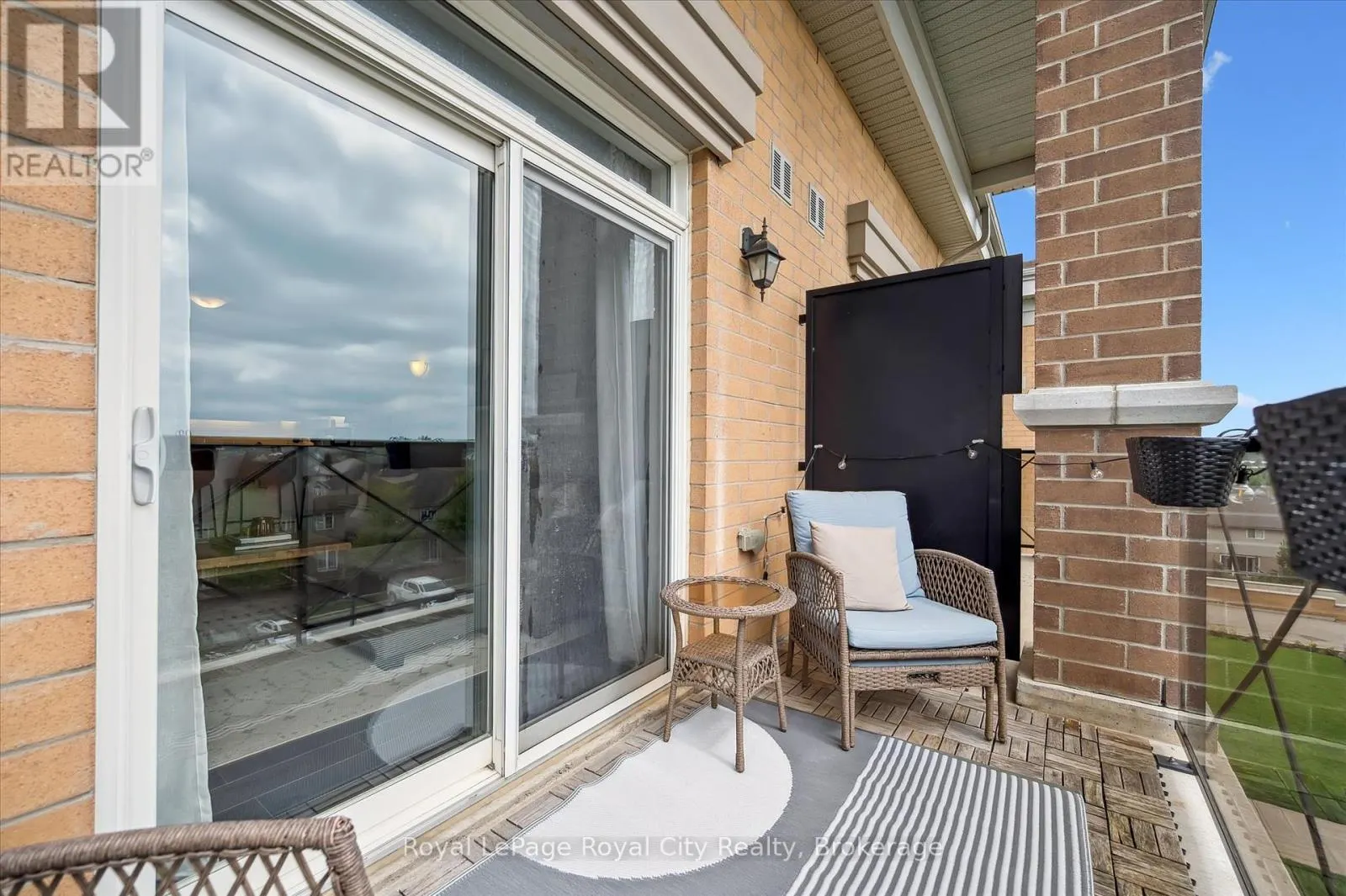 403 - 2 COLONIAL DRIVE, #403