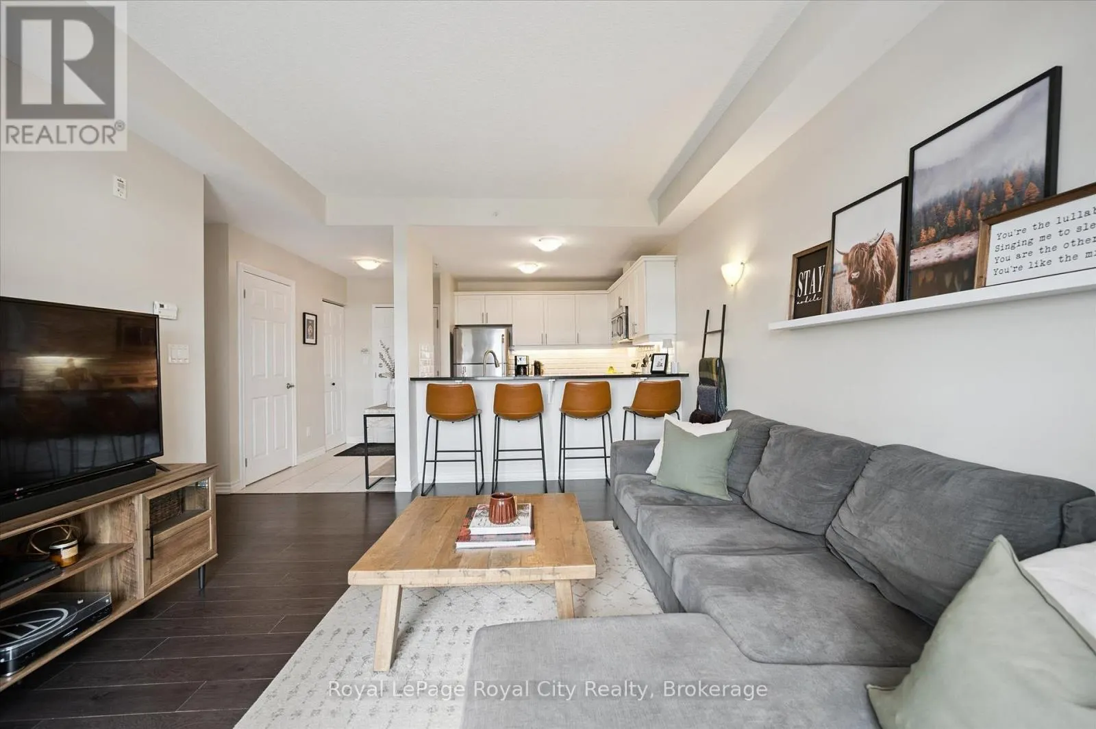403 - 2 COLONIAL DRIVE, #403