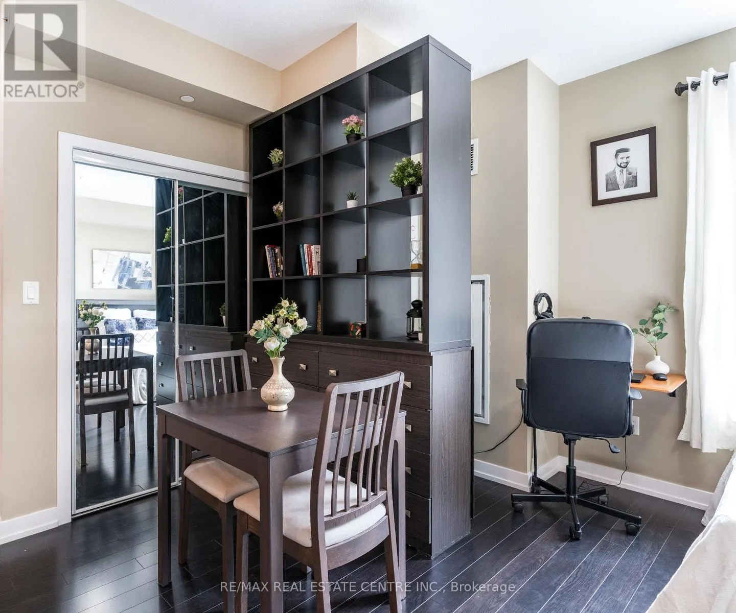 114 - 35 SOUTHSHORE CRESCENT