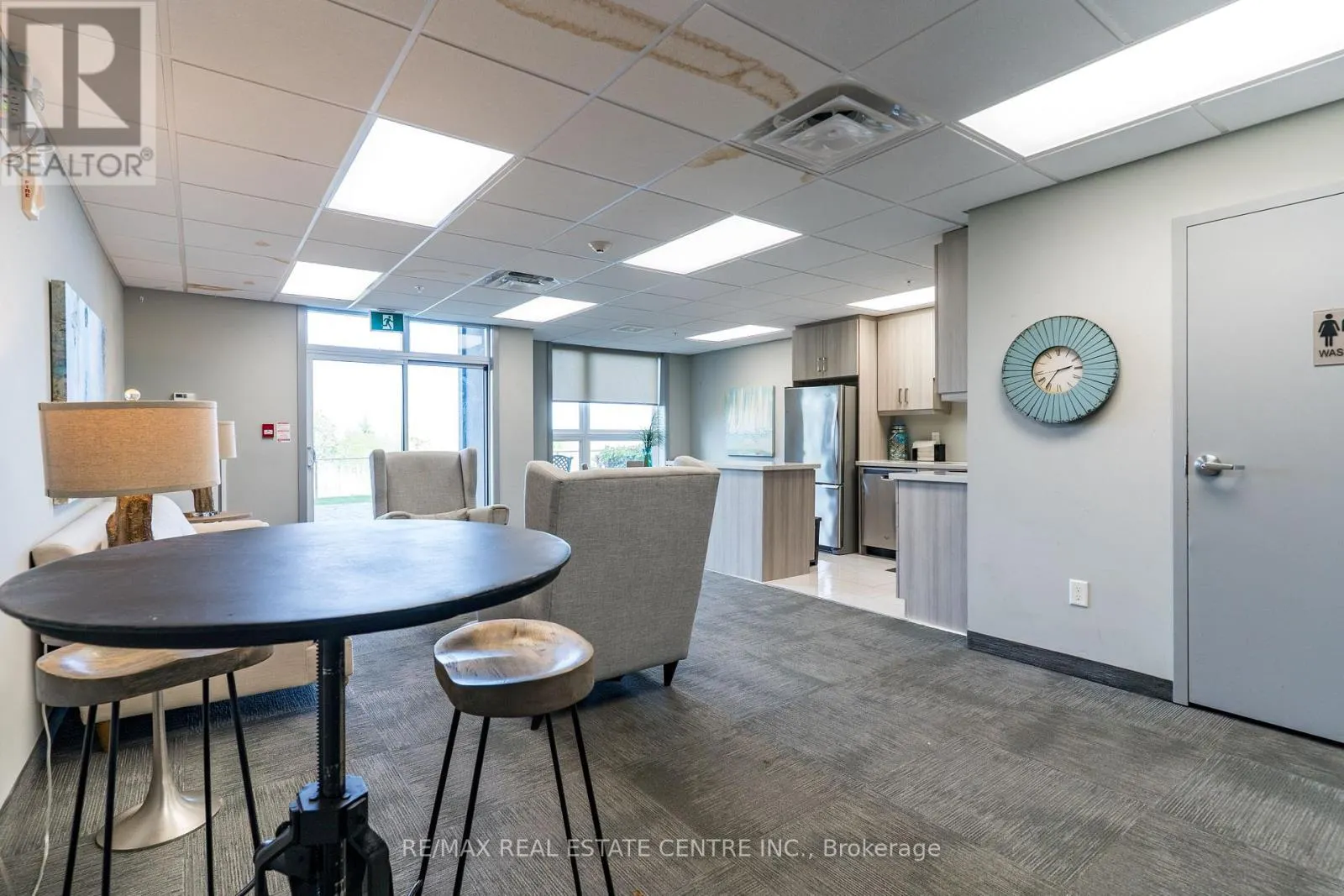 114 - 35 SOUTHSHORE CRESCENT