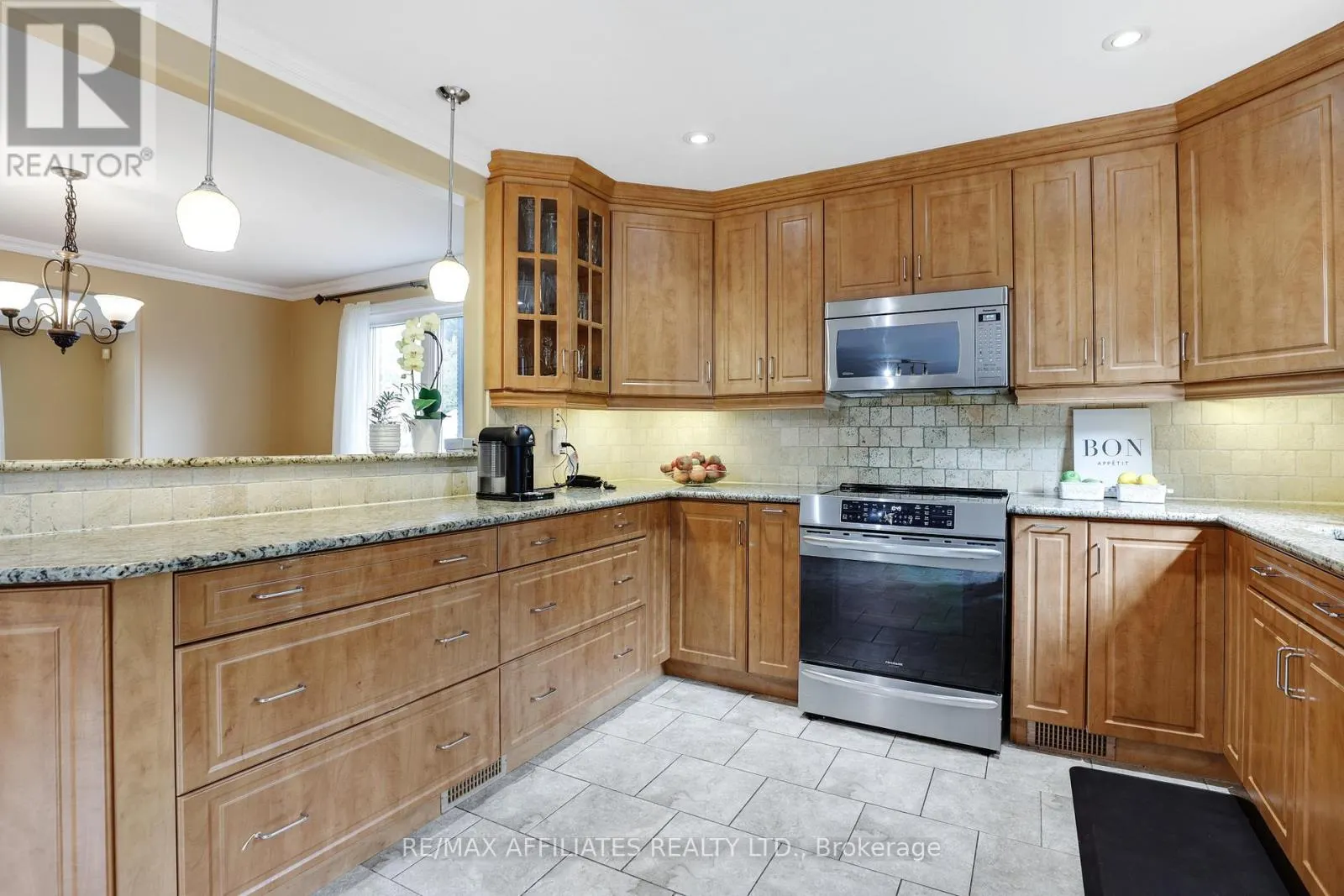 2347 BRIAR HILL DRIVE