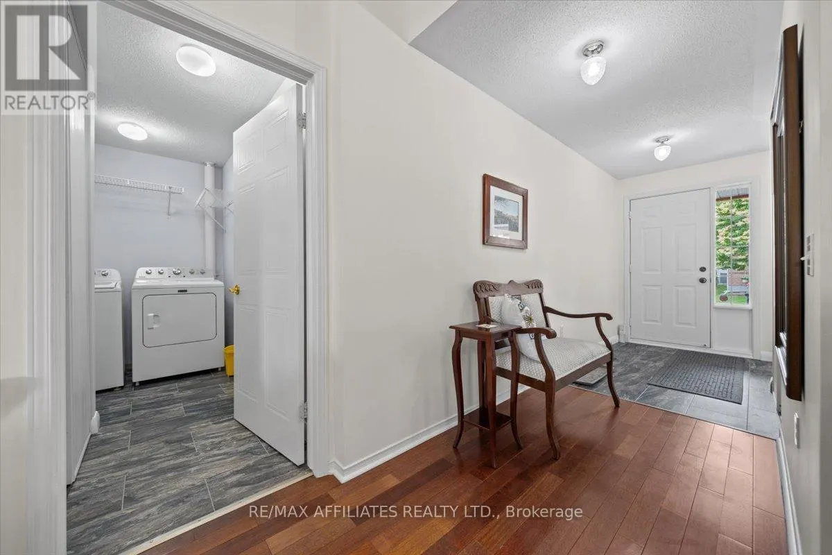 - - 1244 FOXBOROUGH PRIVATE E
