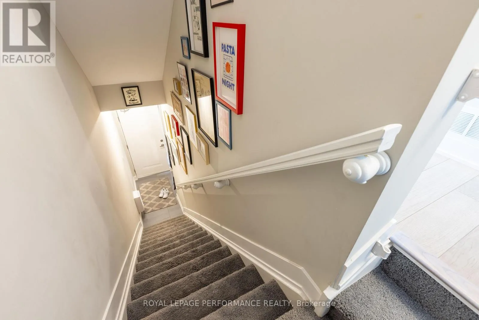 22 HOLMWOOD AVENUE