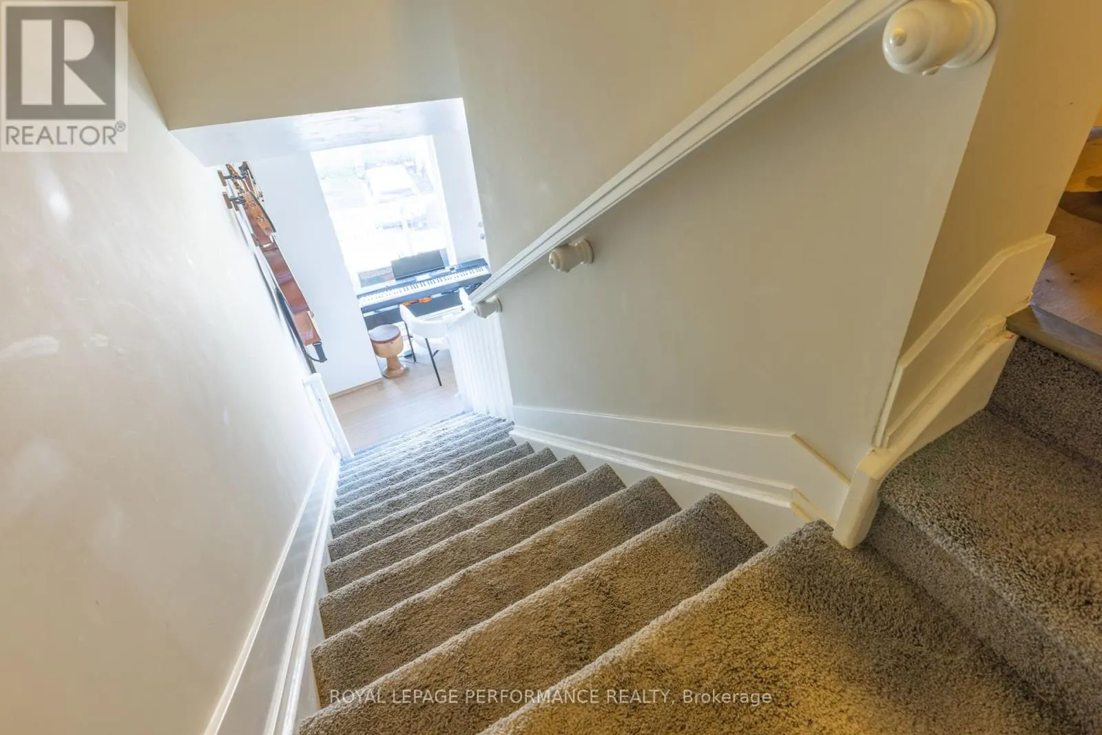 22 HOLMWOOD AVENUE