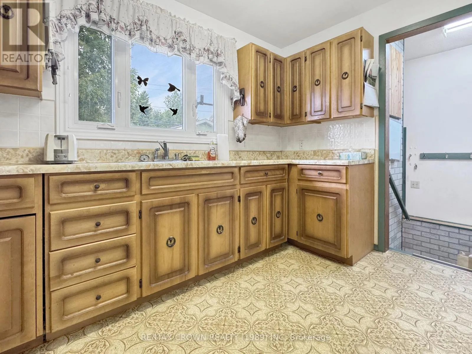 84 ECOMADINA AVENUE