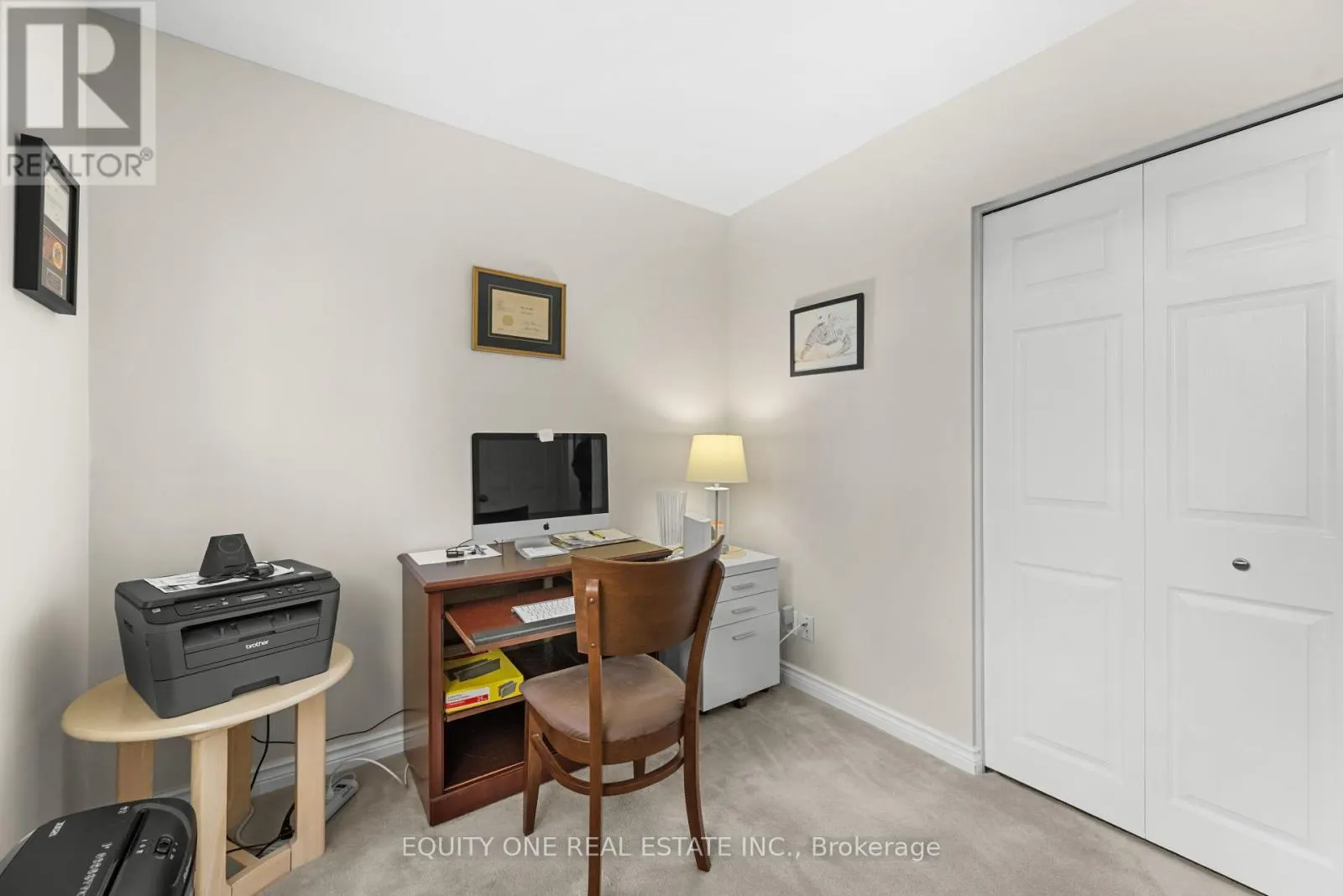 2 PARKSIDE CRESCENT