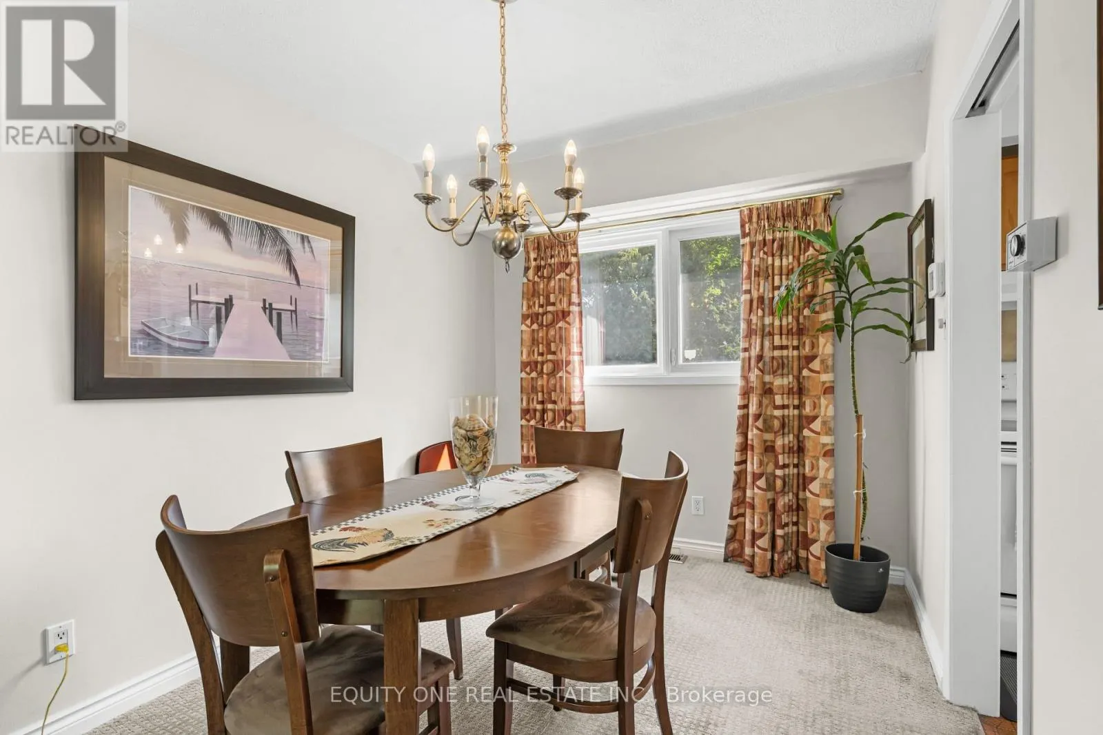 2 PARKSIDE CRESCENT