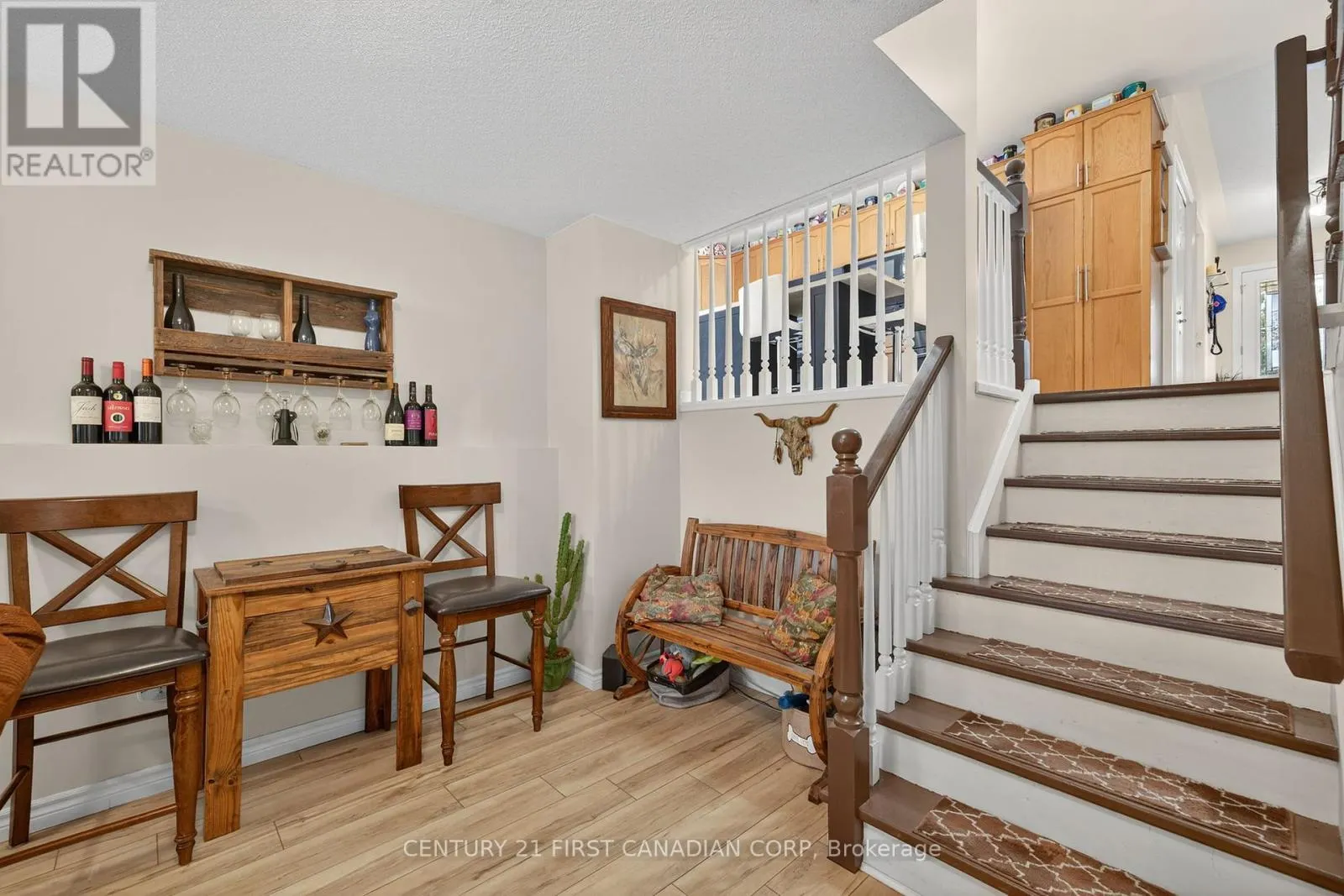 19 HEMLOCK BOULEVARD