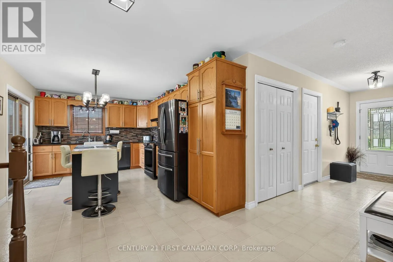 19 HEMLOCK BOULEVARD