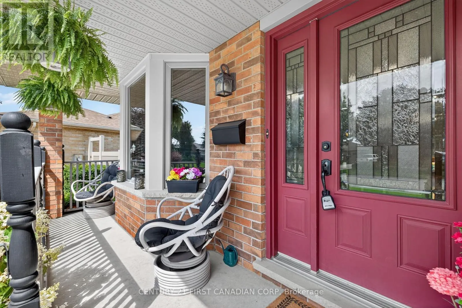 19 HEMLOCK BOULEVARD