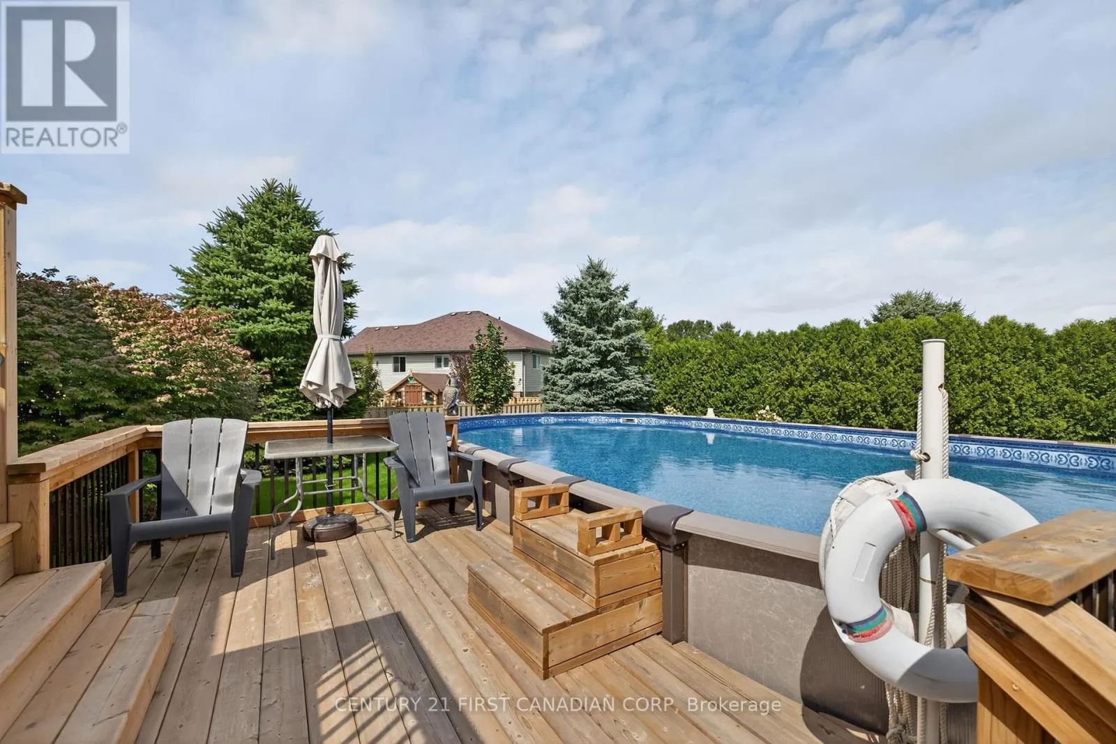 19 HEMLOCK BOULEVARD