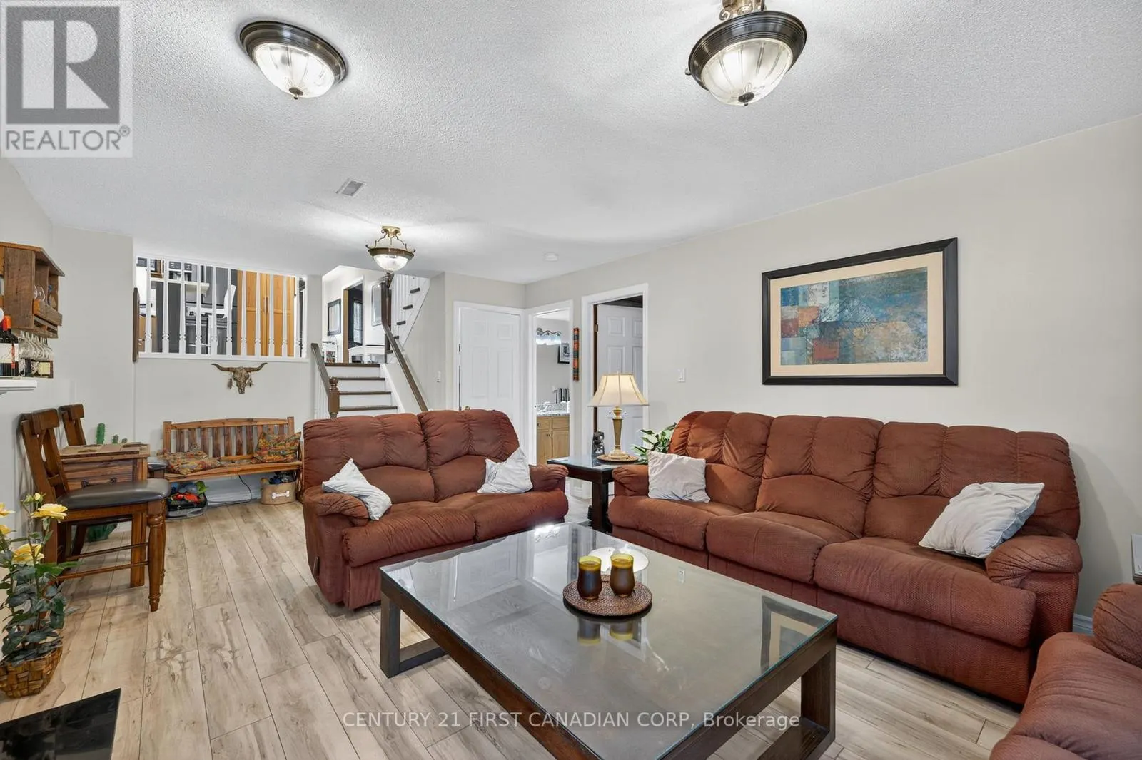 19 HEMLOCK BOULEVARD