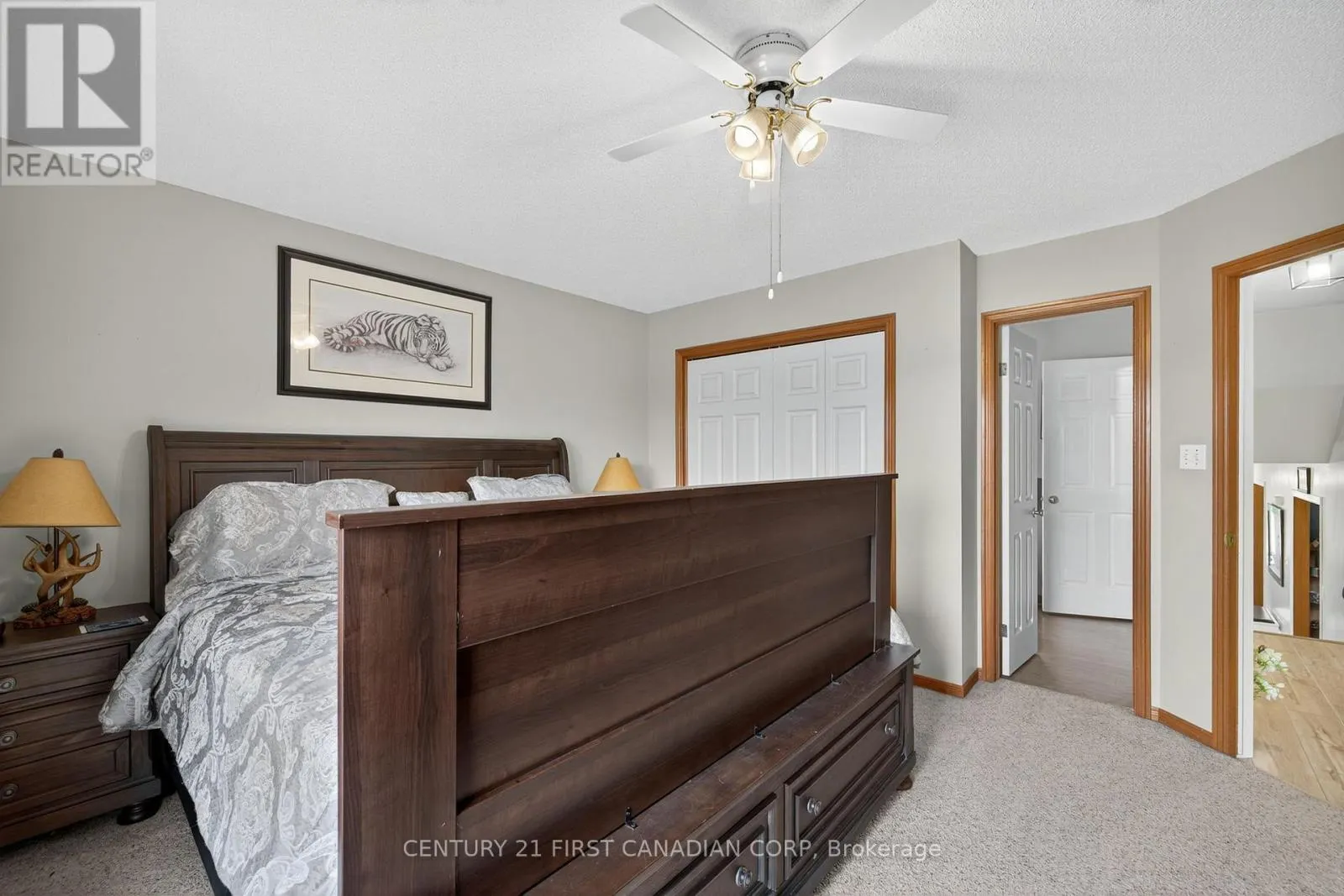 19 HEMLOCK BOULEVARD