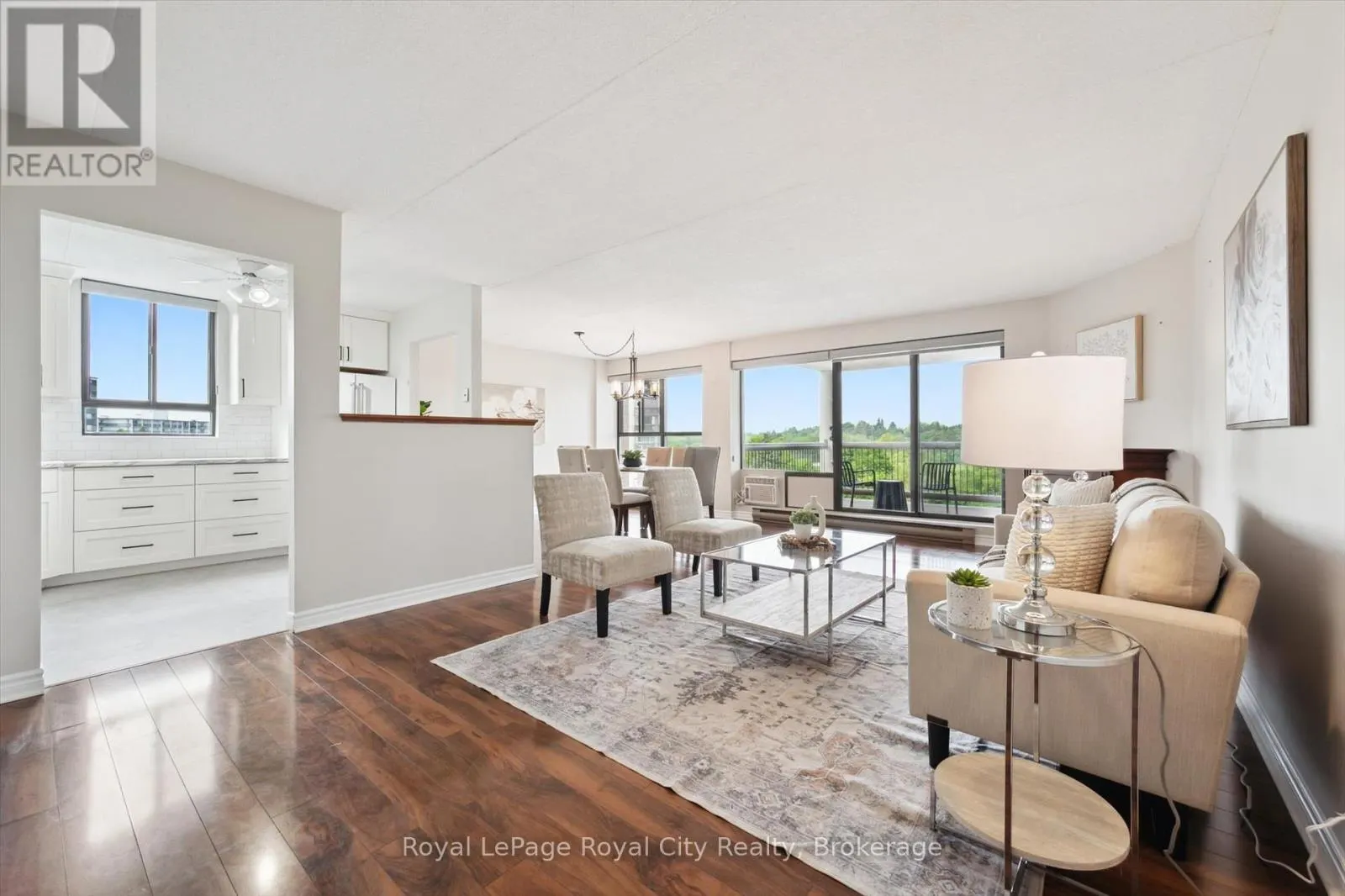 501 - 22 MARILYN DRIVE, #501