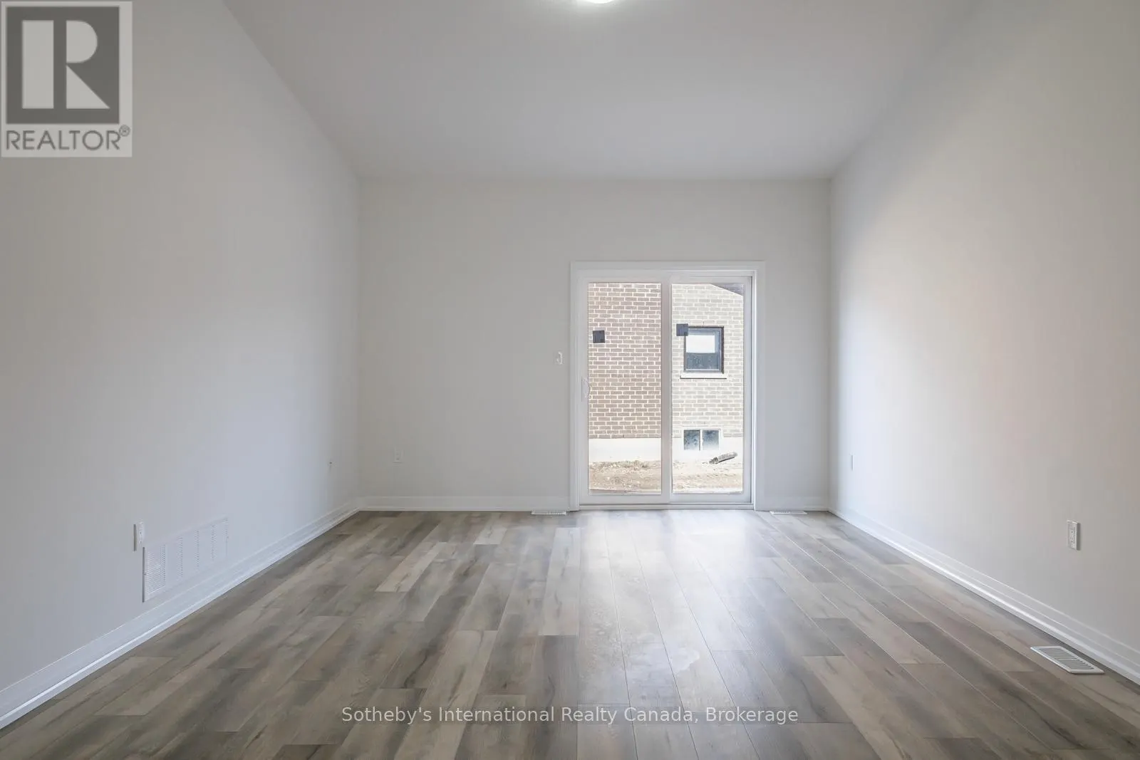 19 - 550 GREY STREET, #19
