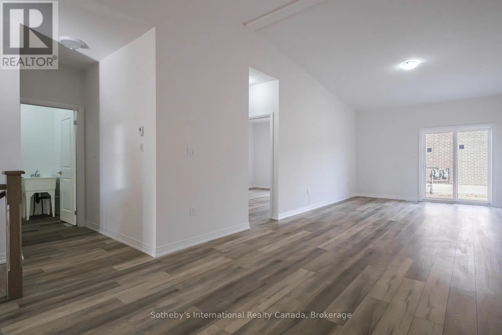 19 - 550 GREY STREET, #19
