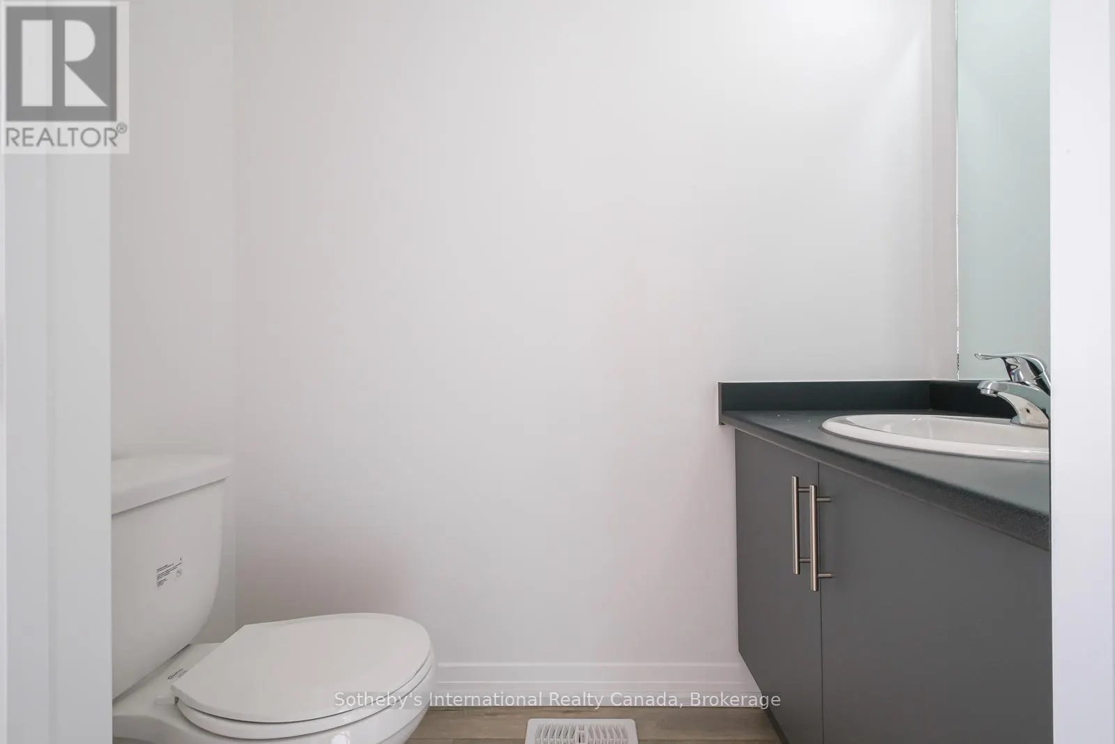 19 - 550 GREY STREET, #19