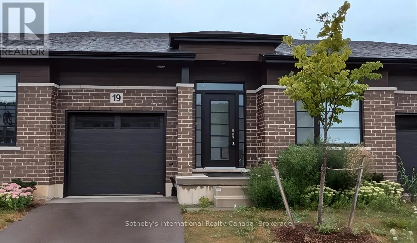 19 - 550 GREY STREET, #19