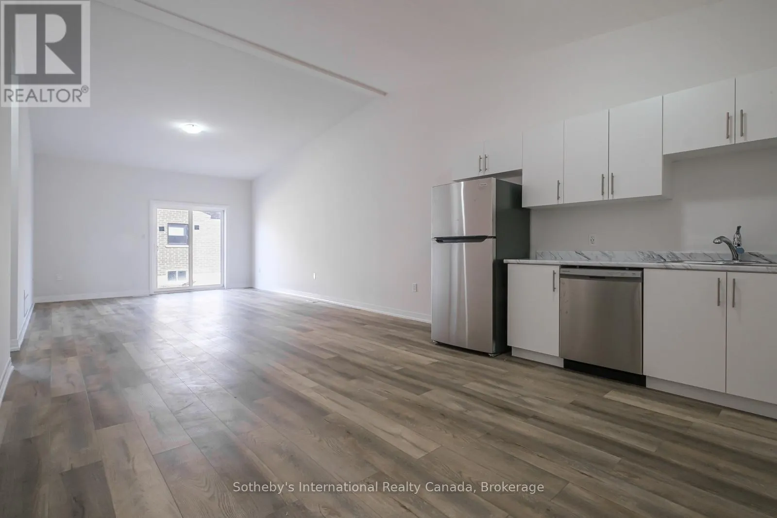 19 - 550 GREY STREET, #19