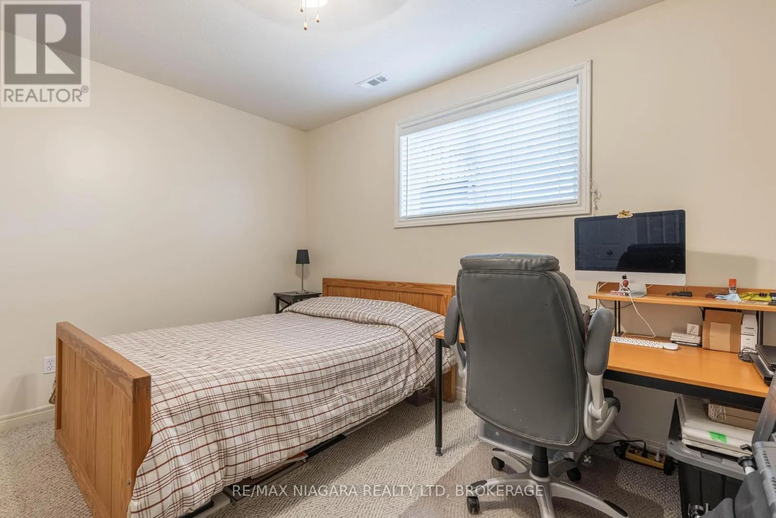7229 PARKSIDE ROAD