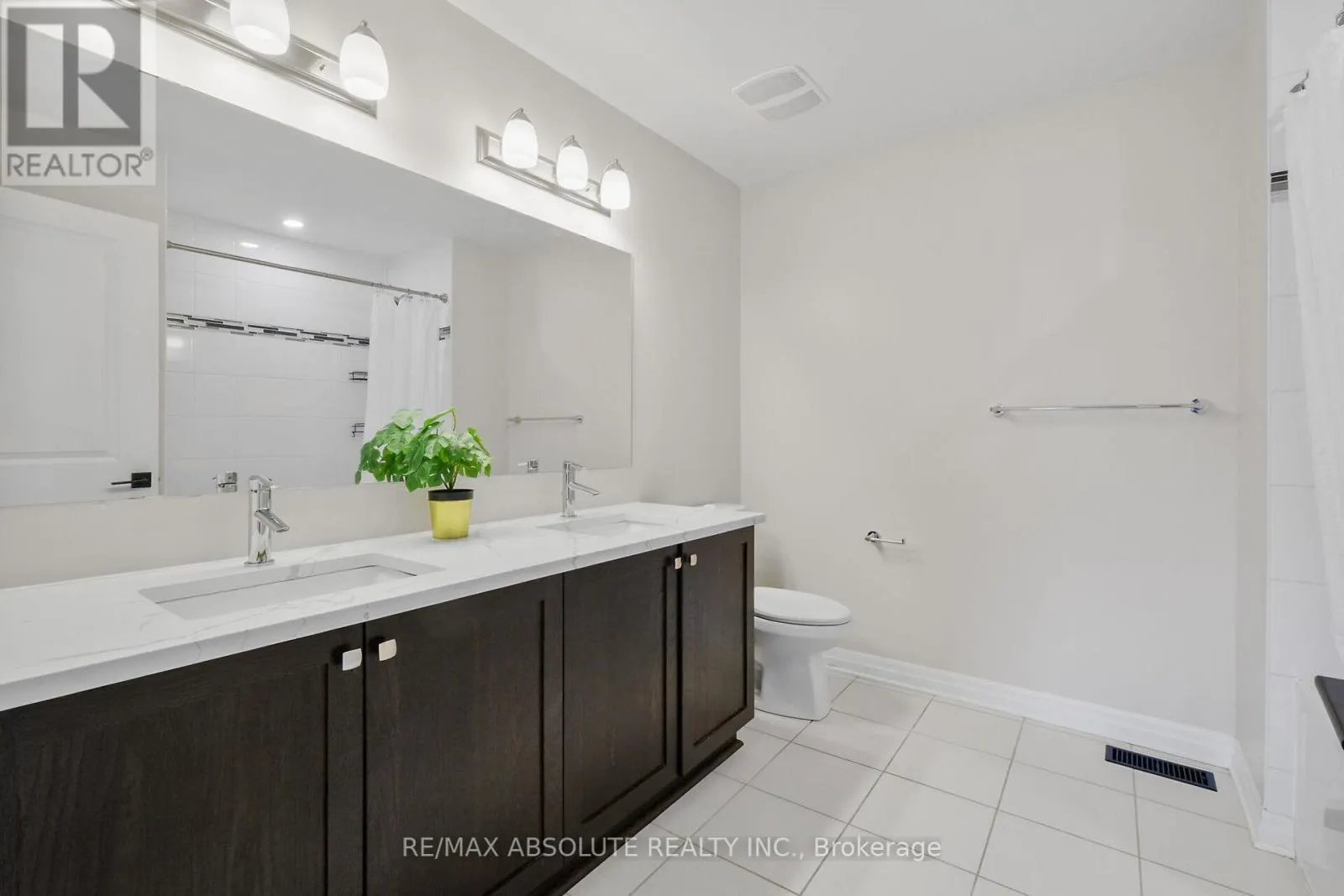243 OVERBERG WAY