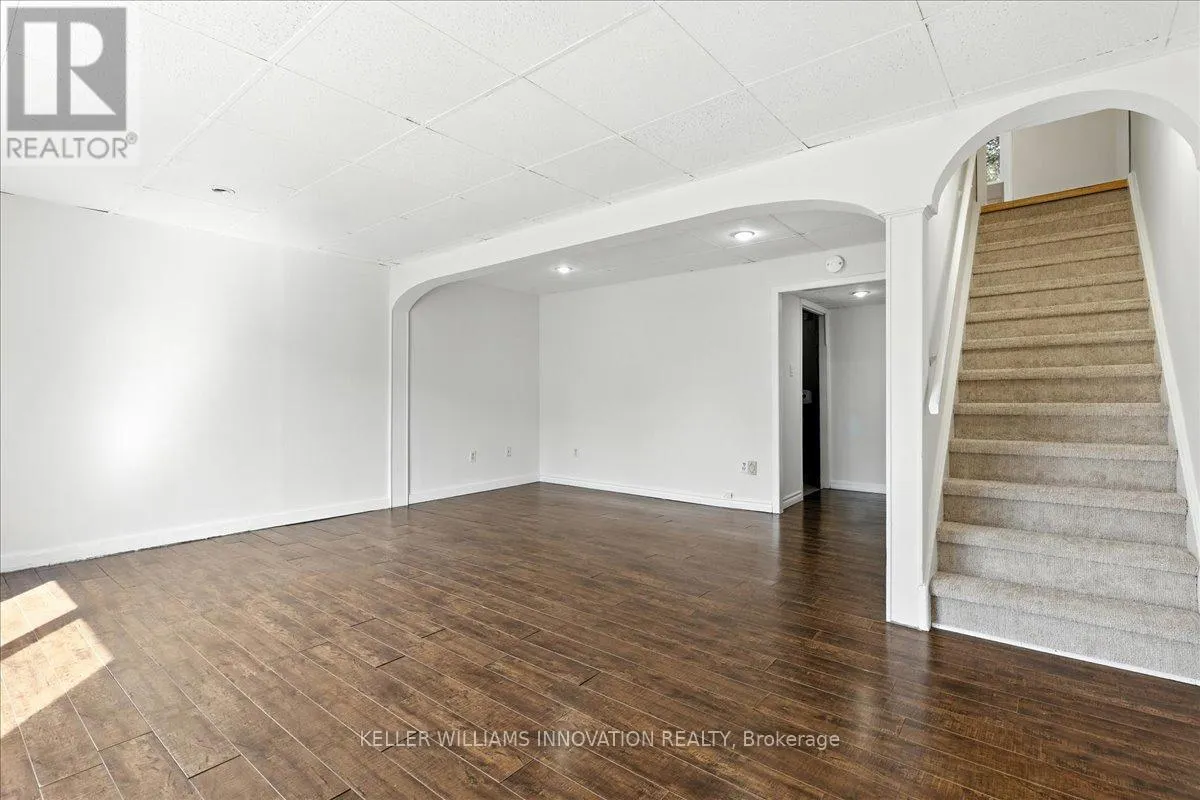 29 - 11 GRAND RIVER BOULEVARD
