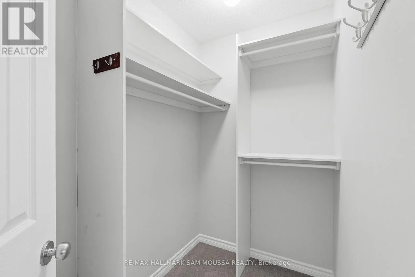 172 GRANITE COURT