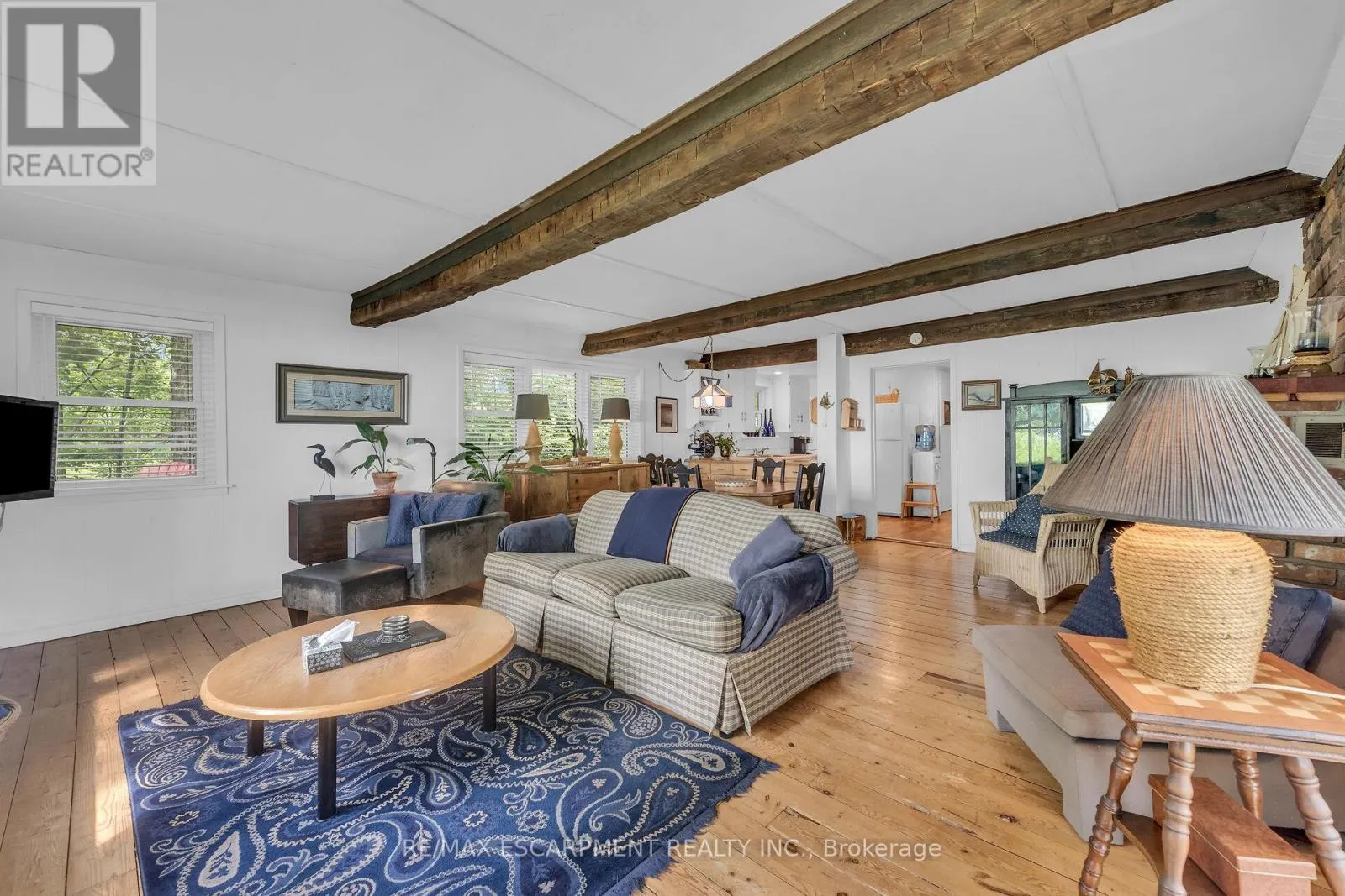 2593 NORTH SHORE DRIVE