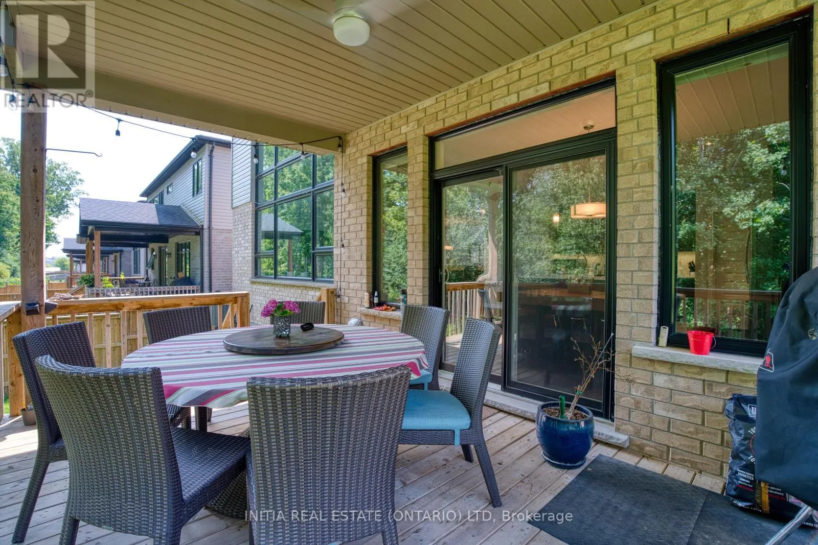 1303 DYER CRESCENT