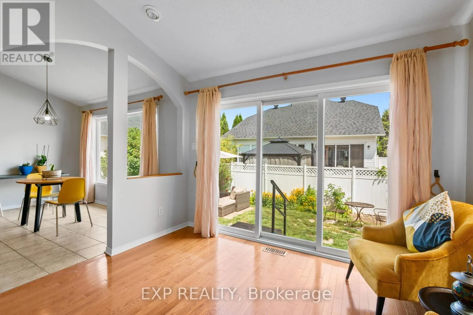 111 COURSIER CRESCENT