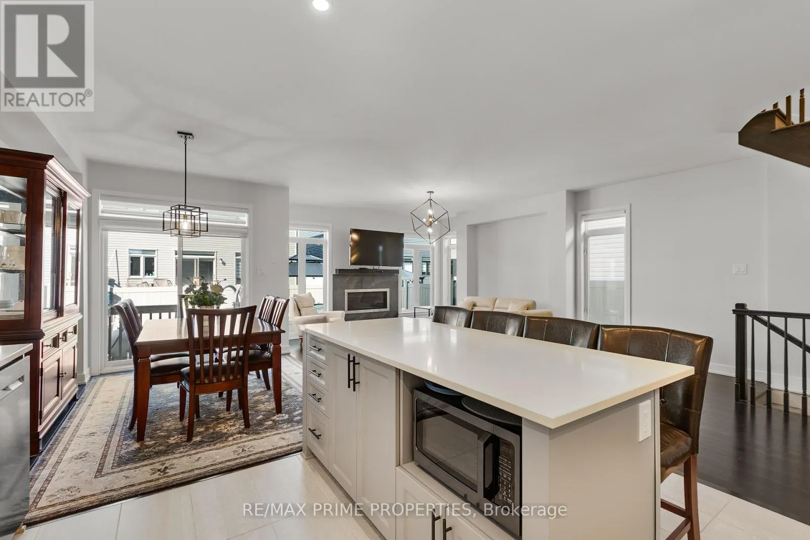 249 FOUNTAINHEAD DRIVE
