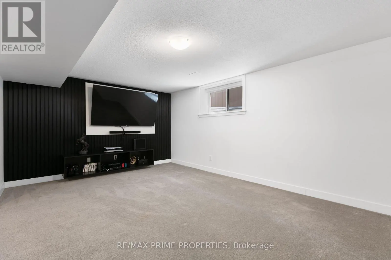 249 FOUNTAINHEAD DRIVE