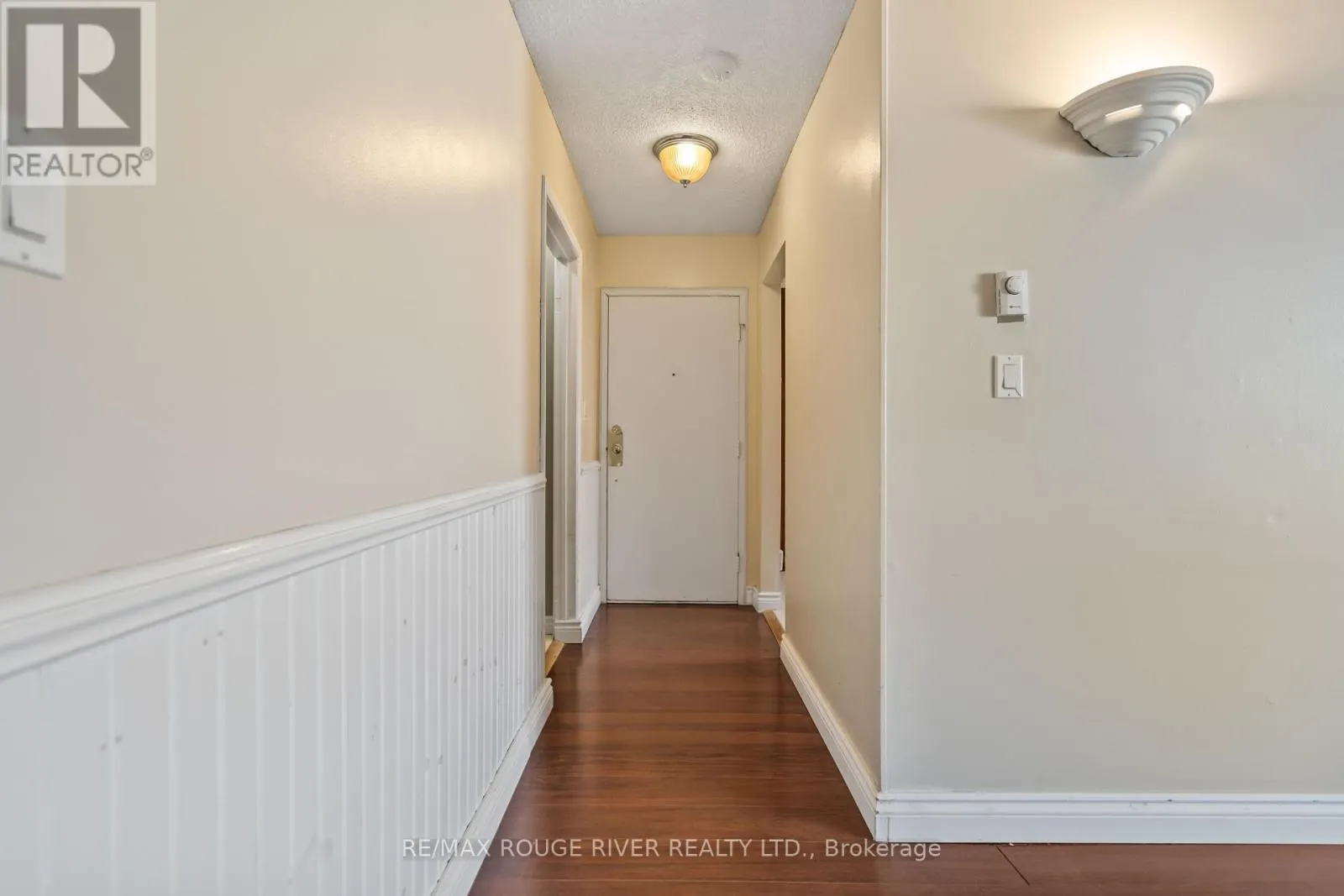 3 - 494 ELGIN STREET W, #3