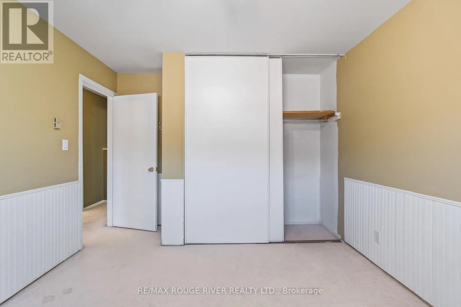 3 - 494 ELGIN STREET W, #3