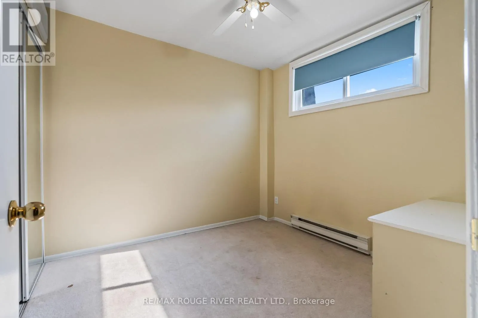 3 - 494 ELGIN STREET W, #3