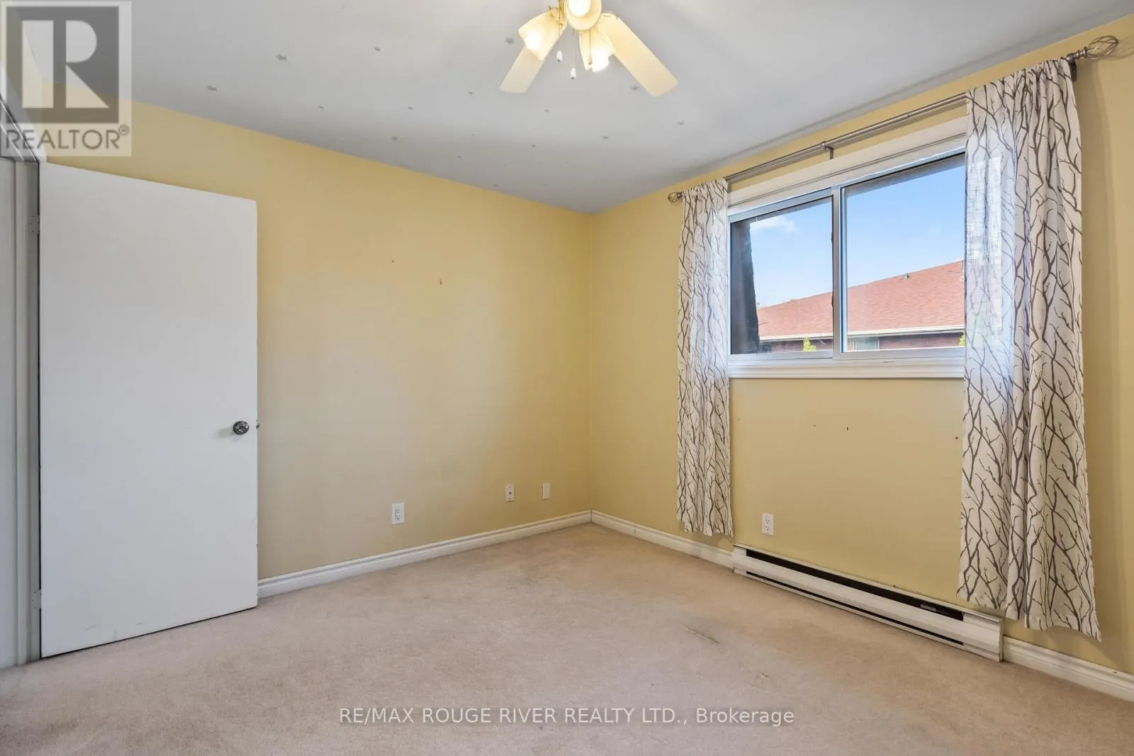 3 - 494 ELGIN STREET W, #3