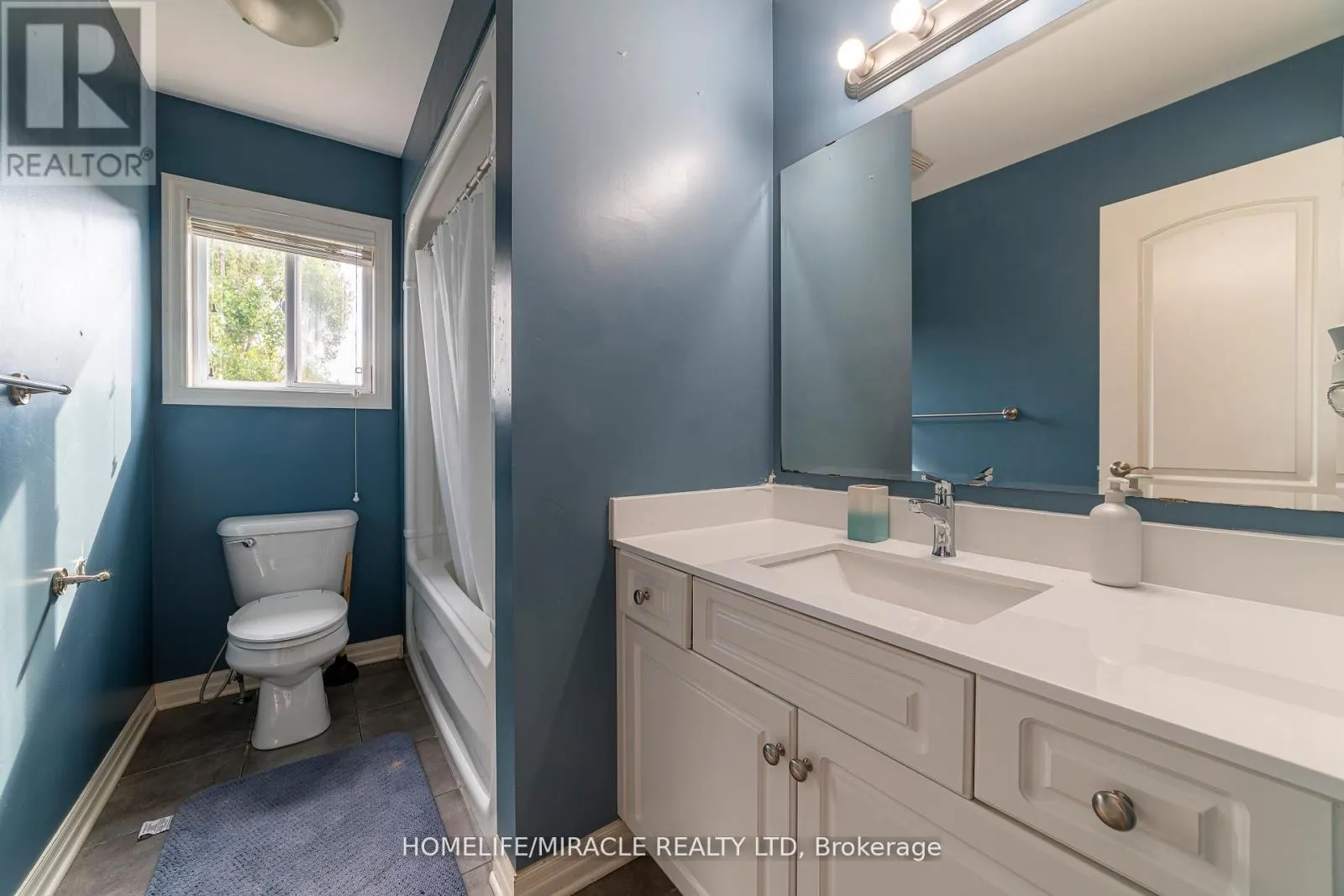 3208 BAYHAM LANE