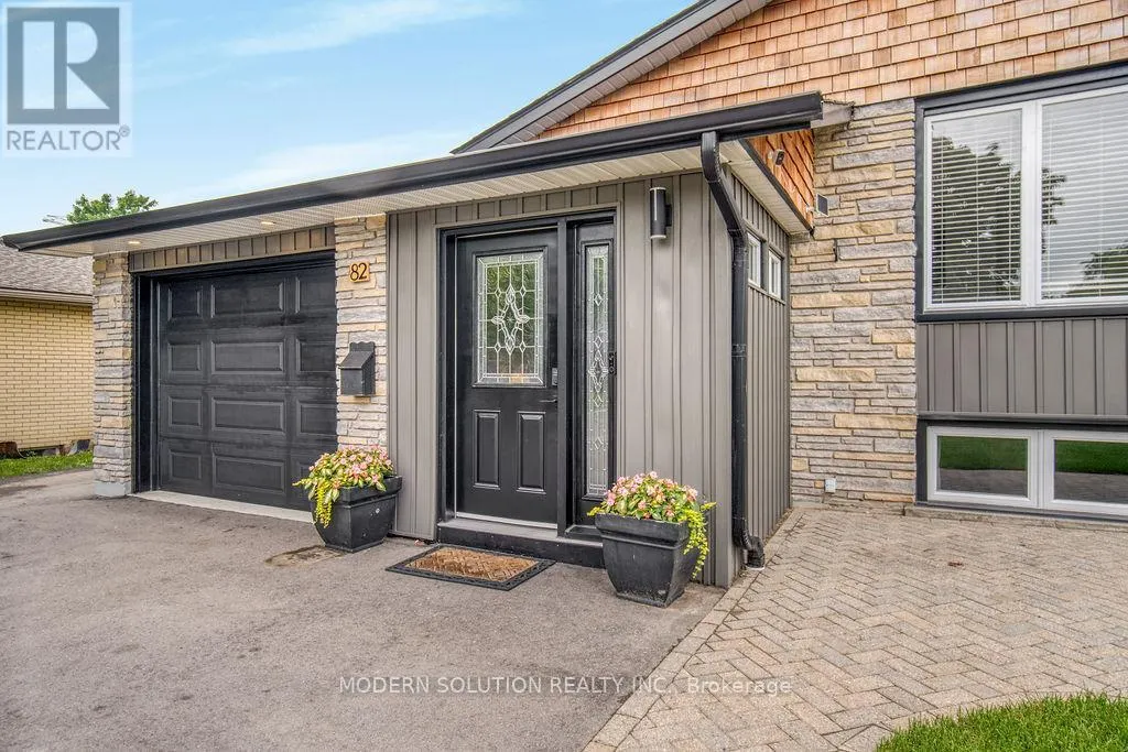 82 SHEA CRESCENT