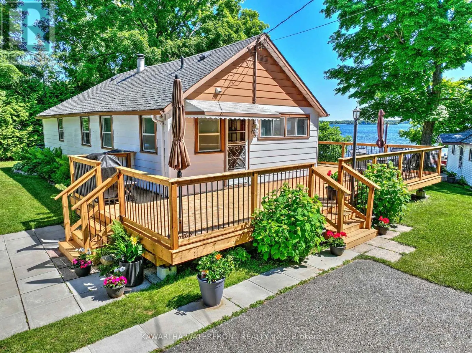 210 WRENHAVEN ROAD