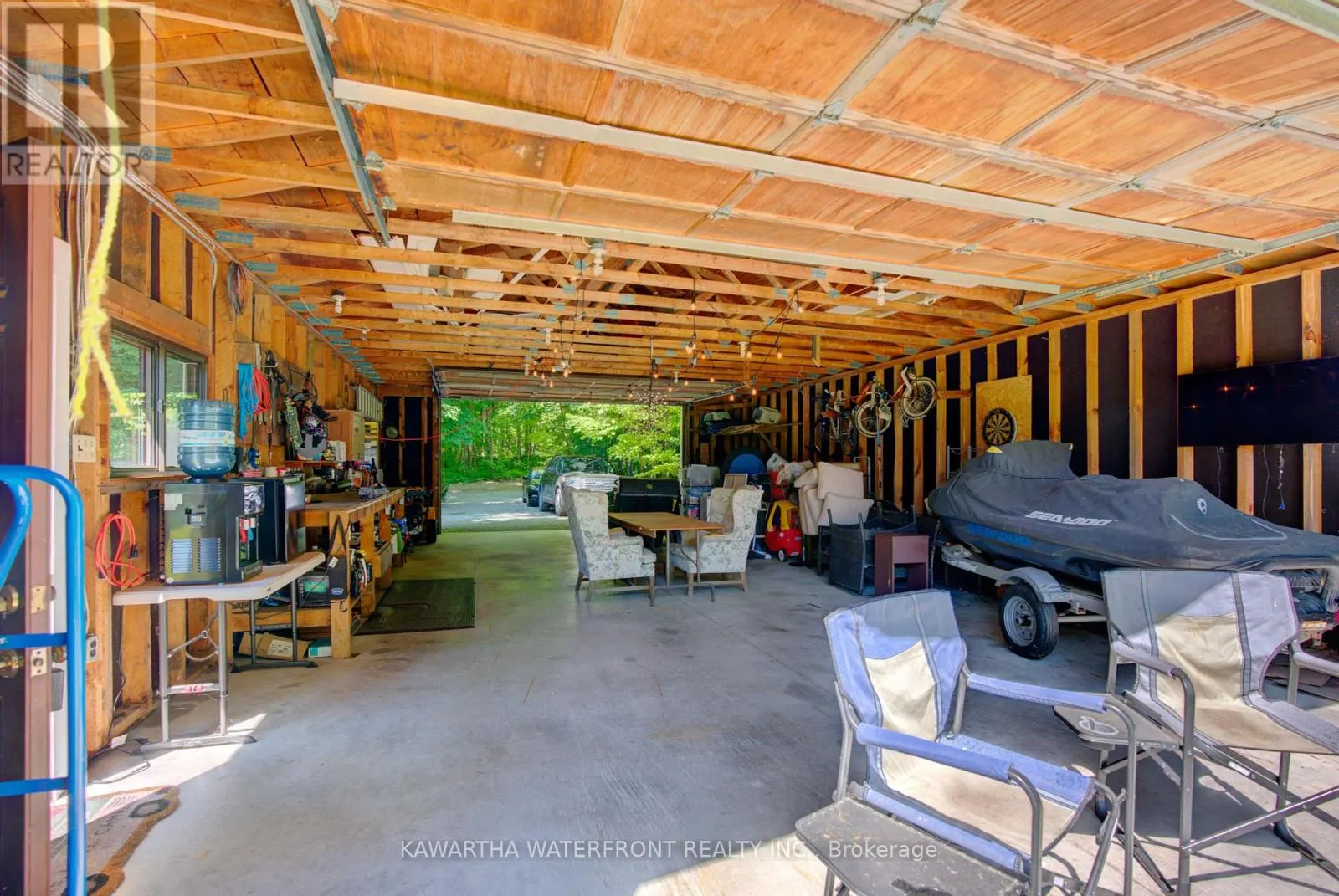 210 WRENHAVEN ROAD