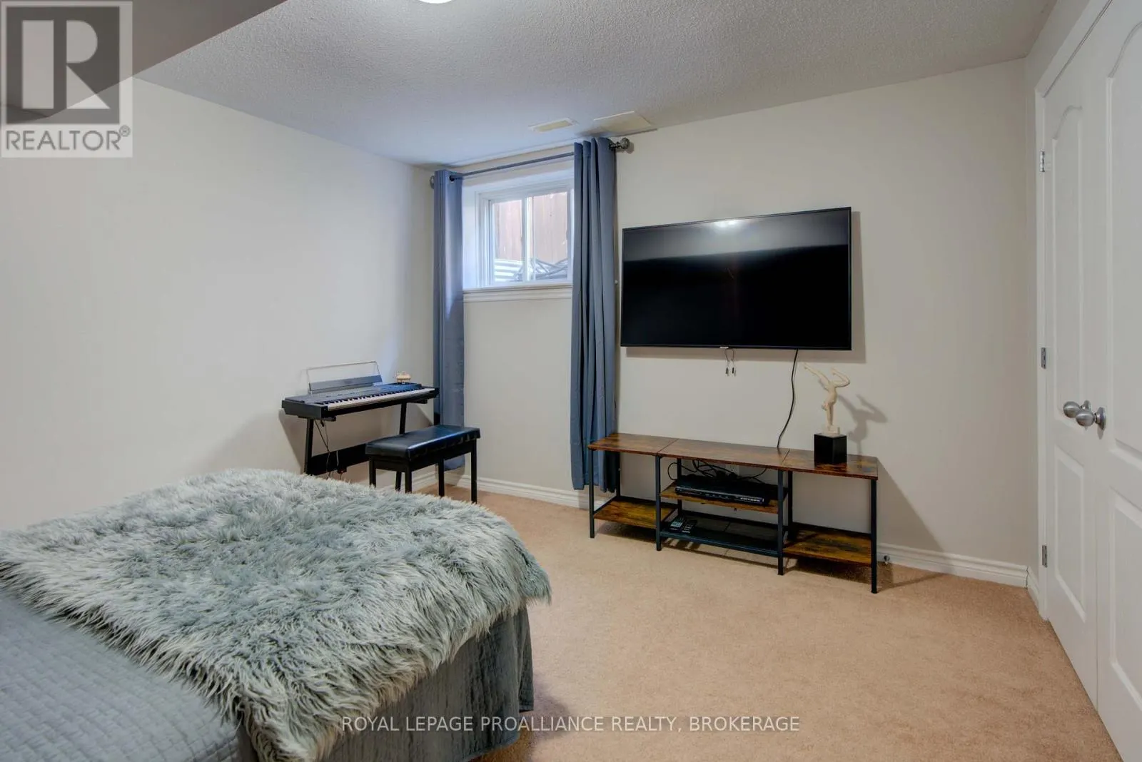 496 CHERYL PLACE