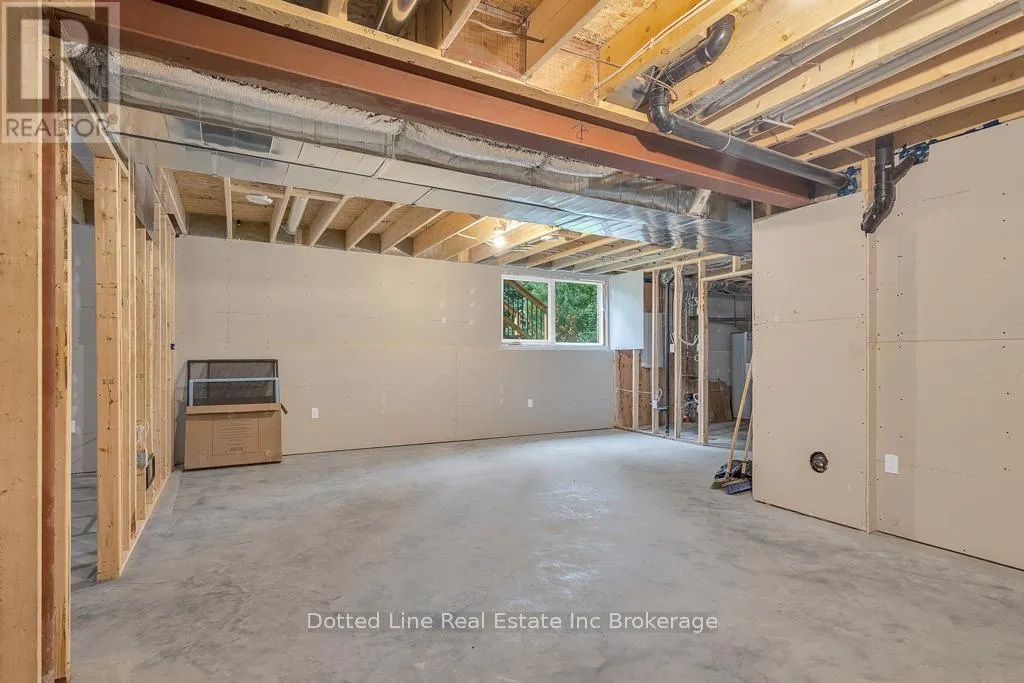 9 DELEVAN CRESCENT