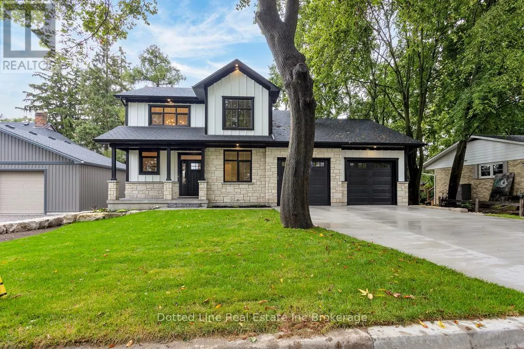 9 DELEVAN CRESCENT